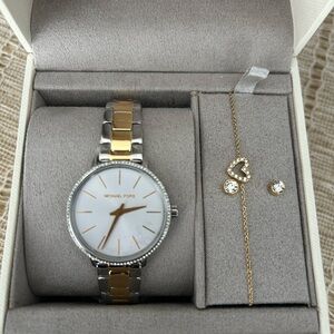 Mini Pyper Pavé Two-Tone‎ Watch, Bracelet and Stud Earrings Set